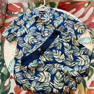 Short set! Reef matching shirt and boardshorts. Small/32 great for vacation